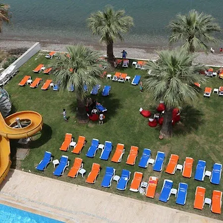 Bluemare Beach Hotell 4*